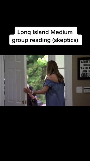 Long Island Medium Theresa giving a group reading with skeptics. #foryou #foryou #foryourpage #skeptic