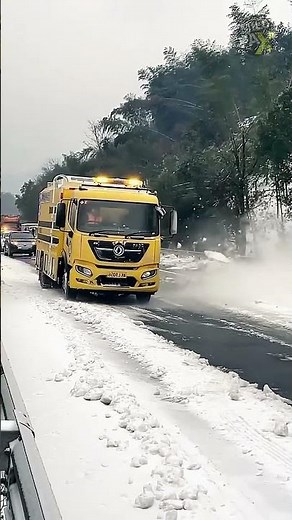 Chinese Fascinating Jet Snow Blower Truck ❄️✈️🚛