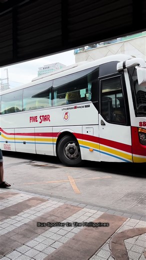 Hyundai Universe Space Luxury - The Ultimate Bus Experience