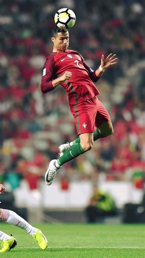 CR7 funny skill Tutorial 😋#CR7# Cristianaronaldo# football #soccer#Tutorial#Alnasra