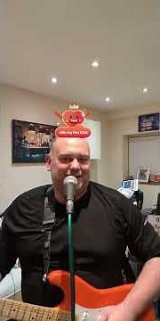 Sit Down - James (Short)