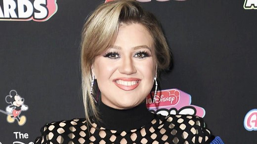 Kelly Clarkson is being sued by the same management company owned by her estranged husband Brandon Blackstock's father. et.tv/3ihFUxi | Entertainment Tonight