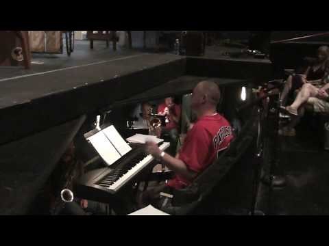Charles Fornara: Conductor / Music Director: "Annie" Overture Clip HD
