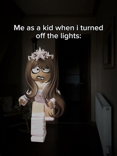 When i turn off the lights😭💀 #roblox #fyp #robloxusa #trend