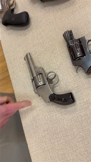 Why This 1890s Revolver is Called a 'Lemon Squeezer' #guns #history