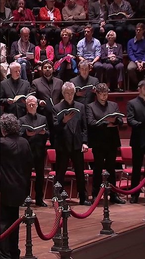 Bachs Weihnachtsoratorium: het vrolijke Ehre sei dir, Gott, gesungen! Kijk verder op ons kanaal