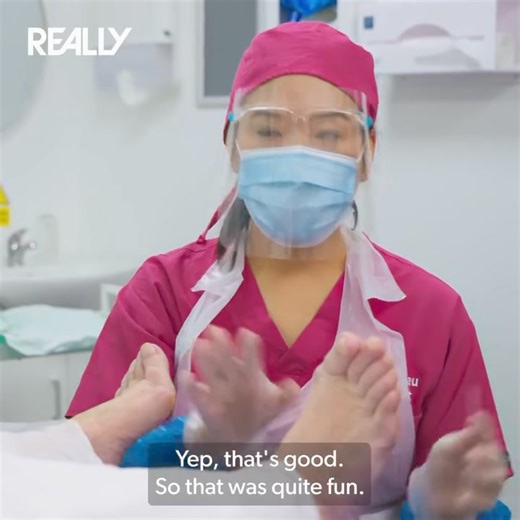 “I never wear socks” 🚫🧦 Sharon has hard skin that doesn’t shift, nails that dig into her skin and a really bad smell coming from her feet in #TheBadFootClinic🤩 #verrucas #thebadfootclinic #podiatri #podiatria #podiatrist #london #tvshow #corn #callus #feet #verruca #verrucaremoval #viral #trending #nails #hardskin #skin | Miss Foot Fixer