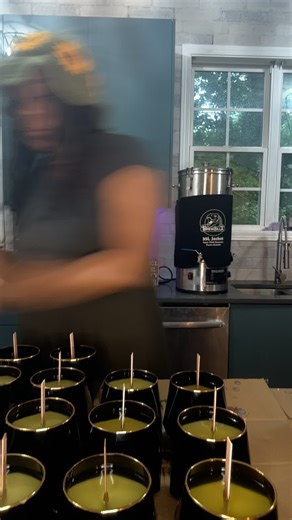 🤎🖤 these It’s All Love candles smell like an expensive man 😉 #handmade #candlemaking #candleshop