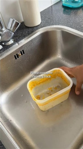 This plastic container cleaning hack is a game-changer