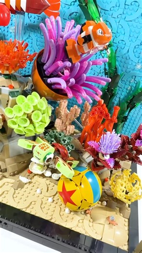 Ashnflash on Instagram: "I added Finding Nemo to the new LEGO Tropical Aquarium set! While it’s a beautiful set, at $480 I have no doubt it’ll go on discount eventually… Thanks to LEGO / LAN for providing me this set #lego #fish #aquarium #tropical #fishtank #10336 #lego10336 #icons #legoicons #rlfm #disney #pixar #findingnemo #nemo #dory #squirt"