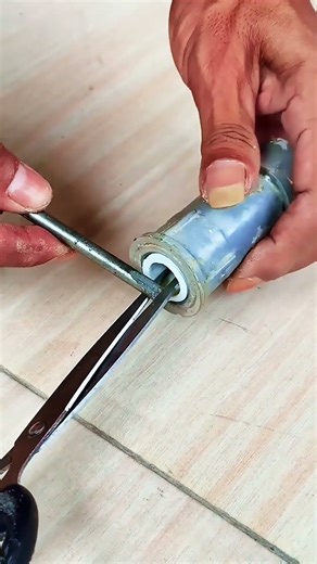 Using scissors and a screwdriver remove your stuck pipe #shorts