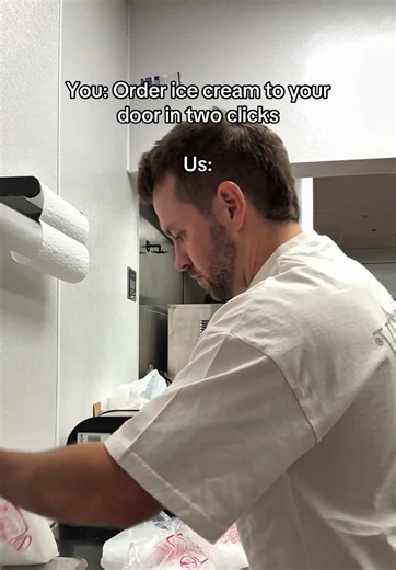 What actually happens behind the scenes to get your ice cream shipped across the country without melting 💪 #entrepreneur #smallbusiness #cpg #startup #icecream