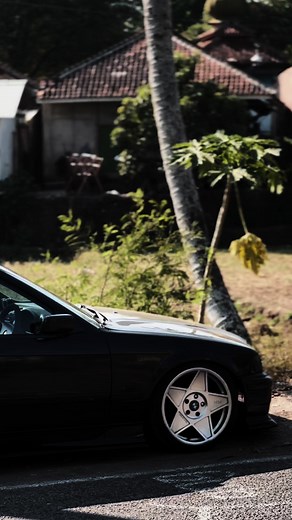 Exploring the BMW E36: Features and Modifications