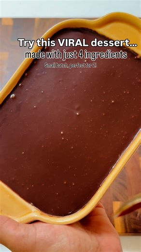 🍫🧀 This viral no-bake cheesecake takes just 15 minutes to prepare! No oven. No eggs. Just chill & enjoy silky chocolate perfection ✨ ⏱ 15 min prep → fridge does the rest 💕 Small batch = perfect for 2 👌 Only 4 ingredients! #NoBakeCheesecake #4IngredientDessert #EasyCheesecake #CheesecakeLovers #viralreels #viralfood #viralrecipes #viralcheesecake #viralcheesecake #ChocolateCheesecake #EasyDesserts #FoodieReels | My classic cookbook