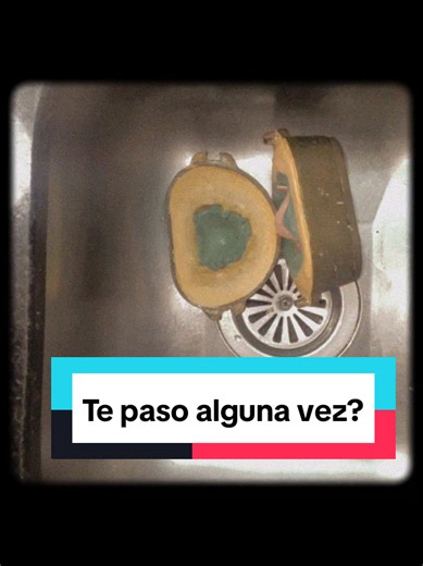 Te paso alguna vez que en esta etapa, no se te abrió la mufla??😲😵😬 que nervios no? Eso puede ocurrir por varios motivos.. Queres saber mas? Te leo #protesisdental #odontologia #tecnicadental #tips