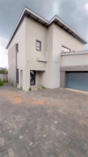 🏡 NEWLY BUILT LUXURY HOME IN ROODEPARK ECO ESTATE 🌿 📍 PTA North 💰 R2 800 000 ✨ PROPERTY HIGHLIGHTS • 🛏 3 Spacious Bedrooms – All En-Suite Each bedroom has its own private bathroom for maximum comfort and privacy • 🚻 Guest Toilet Downstairs • 🍽 Modern Open Plan Living Seamless flow between the kitchen, dining, and lounge • 🍳 Contemporary Kitchen Sleek finishes, ample storage, and a practical layout • 🚗 Double Garage with secure, direct access • 🌿 Beautiful Private Garden • ✨ Modern Fini