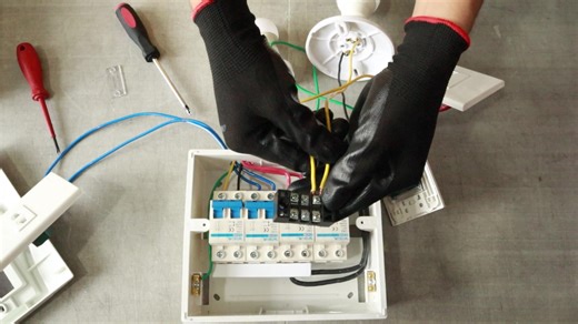 DISTRIBUTION PANEL 8WAYS WIRING TUTORIAL Paano ang wiring ng Distribution Panel 8ways Single phase 220VAC? ON-GOING SALE padin! Click the links below👇🛒 LAZADA: https://tinyurl.com/TREVLazadaDistributionPanelBox SHOPEE: https://tinyurl.com/TREVShopeeDistributionPanelBox | Trev Electrical