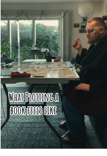 Tryin to unclutter the last 20% of the book as we come sliding up on two wheels into the finale #booktok #authorsoftiktok #writertok #urbanfantasy #authortok