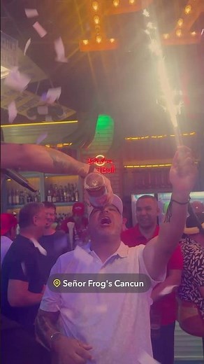 Wild Party at Señor Frogs: Spring Break