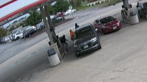 Update: 2 arrested after suspects target elderly victims in Oak Creek strong armed robbery spree