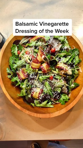 Delicious Balsamic Vinaigrette Salad Dressing Recipe