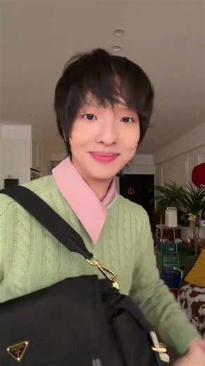 If only I could change clothes so quickly on a regular basis#hello Fashion Season#Pastel s