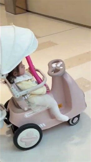 Royal Stroll: Princess Out on the Streets - A Kid-Friendly Adventure