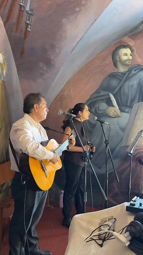 “PASE LO QUE PASE” hermosa canción Coro Cristo Vive ♥️♥️♥️ Cancion compuesta por el gran compositor religioso Edgar Leonel Varela Mesta hermoso tema lleno de amor y nostalgia 🙏♥️🙏♥️🙏♥️ | Coro Cristo Vive