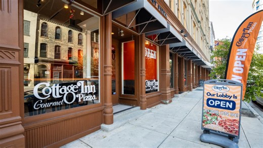 Cottage Inn Pizza opens in downtown Grand Rapids
