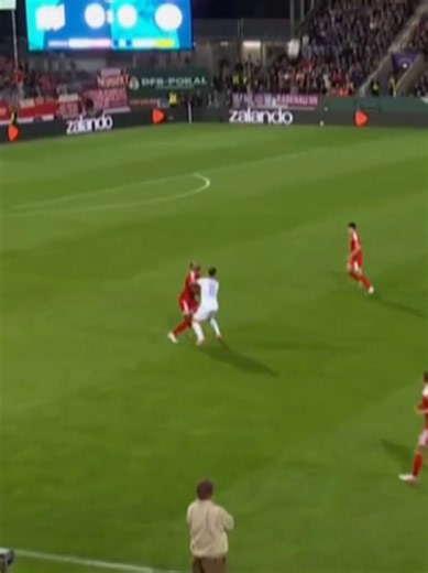 Ouverture du score d'Osnabrück contre le Bayern Munich