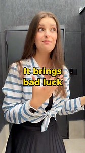 7.9K views · 151 reactions | New Year superstitions  Learna AI is your personal tutor, helping you master English with fun, interactive lessons anytime, anywhere! Start your English learning journey with @learna.ai today. Link in my bio for a special discount ✨ #learnaai #englishlanguagelearning #languagesrningtips #languagelearningadvice #newyearnewgoals #learnenglish | English by Giovana | Facebook