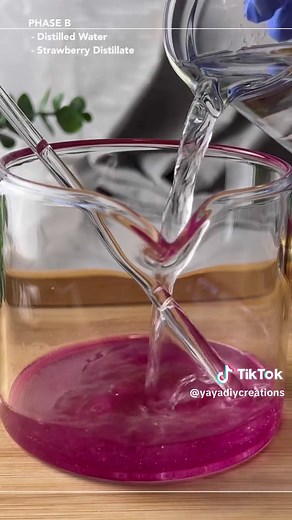 ✨🍓I partnered with @essential__labs to create a beginner-friendly, moisturizing Strawberry Lotion. This lotion is super easy and fun to make. I have a full video tutorial up now on YouTube @yayadiycreations. Check link in bio! 🔝 Key Strawberry Lotion ingredients from Essential Labs: 🍓Strawberry Distillate 🍓 Strawberry Seed oil 🍓 Beet Juice Powder 🍓 Pomegranate Powder ..and many more. Essential Labs has a large variety of raw materials/ingredients that you can use to make your own DIY Creat