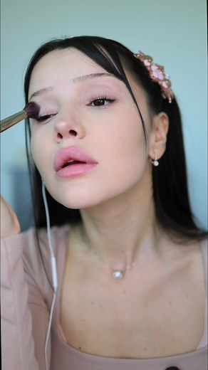 Turuturuturu 🥹 I been talking to the camera the whole time and then spend hours editing Lol #asmrbehindthescenes #asmrmakeuptutorial#asmrmakeupedition#asmrspeaking#asmrmakeupsounds#asmrnadina#nadinaioanasmr#nadinaioana#asmrmaquillandome#asmrmaquillaje