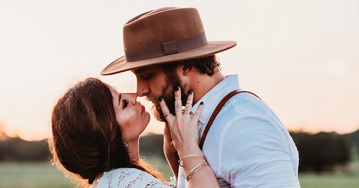 Top Country Wedding Songs: 140 Hits For Your Wedding Day