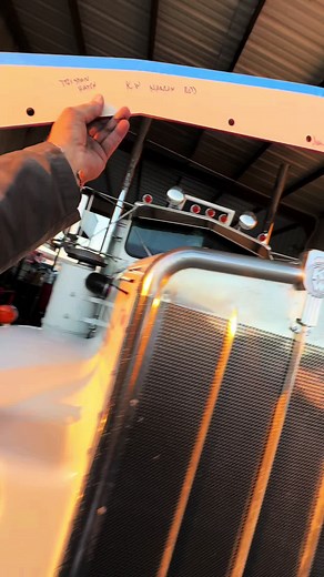 Exploring the Kenworth W900A: A Tribute to Old School Trucking