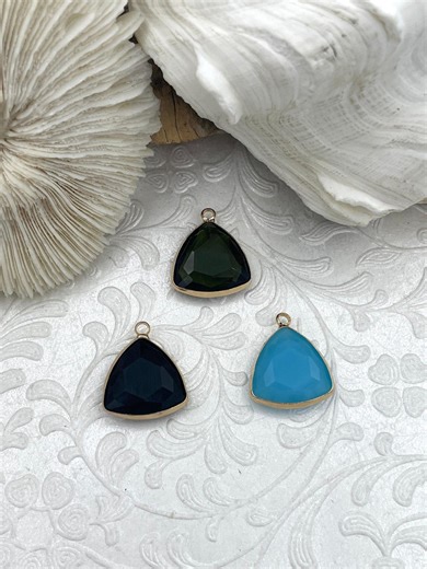 Triangle Solitaire Crystal Pendant, Cubic Zirconia Crystal Pendant 18mm X 10mm 3 Colors Fast Shipping - Etsy