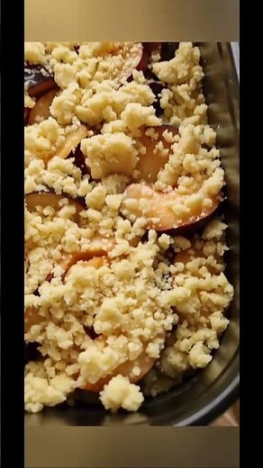 Blitzkuchen-Rezept: Omas einfacher Streuselkuchen mit Pflaumen ohne Hefe #Blechkuchen #Mürbeteig #TM