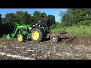 JOHN DEERE 5075M pulling a 7 shank chisel Plow!! Foodplot prep.