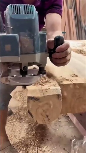 Carving a wooden block using an electric wood router machine #shorts
