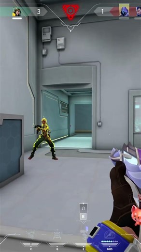 Phantom is good for close fight 😄 #valorant #valorantclutchmoments