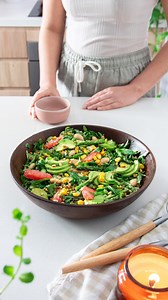 Primavera Salad with Spicy Grapefruit Vinaigrette Follow @_plantbaes_ for more easy, healthy recipes 🌱 FULL RECIPE is on the plantbaes website (or simply Google plantbaes Primavera Salad) 💕 Ingredients: - asparagus - corn kernel - smoked paprika - olive oil - cooked quinoa - arugula - avocado - cucumber - cooked butterbeans - toasted pinenuts - grapefruit - shallot - fresh mint - salt & pepper Spicy grapefruit vinaigrette - grapefruit juiced - Chili flakes - maple syrup - olive oil - Dijon mus