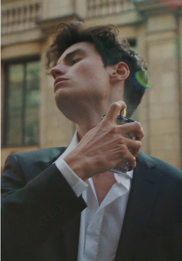 Discover Castley: A Luxurious Citrus Men’s Fragrance