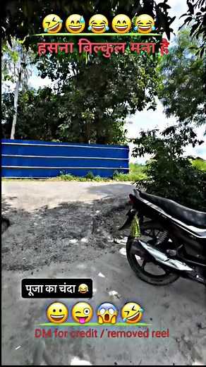 Nisha.thakur on Instagram: "日本利用压电瓷砖将脚步转化为电能。这些瓷砖捕捉来自你脚步的动能。当你行走时,你的重量和动作会对瓷砖产生压力。瓷砖会轻微弯曲,从而产生机械应力。瓷砖内部的压电材料将这种应力转化为电能。每一步都会产生少量电荷,而数百万步结合在一起就能产生足够的电力来驱动 LED灯、数字显示屏和传感器。在像涩谷车站这样繁忙的地方,每天大约有240万个脚步为这一系统作出贡献。这些电能可以被储存或立即使用,从而减少对传统电力来源的依赖,并支持可持续的城市基础设施。这种方法将日常运动转化为实用的可再生能源 #日本 #知识 #事实#你知道吗#推荐#科技#创新 # 历史 #技术 #实验#热门日本利用压电瓷砖将脚步转化为电能。这些瓷砖捕捉来自你脚步的动能。当你行走时,你的重量和动作会对瓷砖产生压力。瓷砖会轻微弯曲,从而产生机械应力。瓷砖内部的压电材料将这种应力转化为电能。每一步都会产生少量电荷,而数百万步结合在一起就能产生足够的电力来驱动LED灯、数字显示屏和传感器。在像涩谷车站这样繁忙的地方,每天大约有240万个脚步为这一系统作出贡献。这些电能可以被储存或立即使