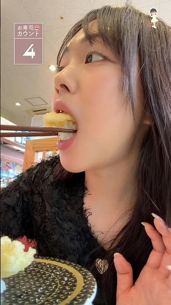 回転寿司で爆食いする大学生😋🍣何皿食べた？ #寿司爆食 #回転寿司 #寿司好き