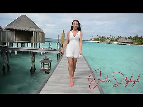 Julie Skyhigh Walking In Christian Louboutin Fluo Peep Toe High Heels in Maldives