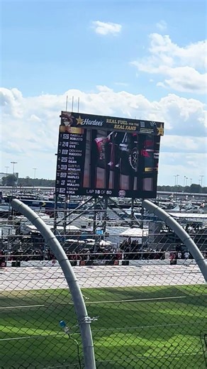 Caution is out for Wesley Slimp at Daytona International Speedway.