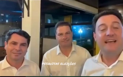 🚨URGENTE: Ratinho Junior lança Sandro Alex como pré-candidato ao governo do Paraná e define Curi ao SenadoO governador Ratinho Junior confirmou Sandro Alex como pré-candidato ao governo do estado, reforçando seu nome como sucessor político. No mesmo anúncio, também oficializou Alexandre Curi como pré-candidato ao Senado. A estratégia consolida a base governista para 2026, embora ainda faltem definições sobre o vice e o segundo nome ao Senado.