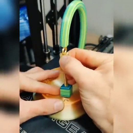 Exploring 3D Printing: Close-Up of Printer Mechanics
