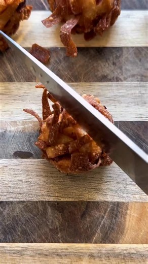 CRISPY 💥 Shrimp Balls 🍤 These crispy Shrimp Balls are my go-to when I want something crunchy, savory, and addictive. Instead of egg roll wrappers, I use wonton wrappers for that EXTRA crispy, lacy texture. Trust me… it hits different. Perfect as an appetizer, for dim sum cravings, or to celebrate Lunar New Year with something golden and delicious. If you know, you know. 🤤 Serves 3 Makes 9 large shrimp balls What you’ll need: 18 large shrimp, peeled and deveined 2 cloves garlic, minced ½ tbsp 