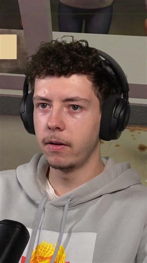 Why is she constantly dancing?! (Roblox Shawarma Kiosk)